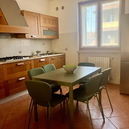 펜션 Casa Davide 카스텔누보델가다